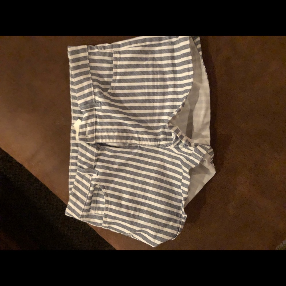 Stripped shorts